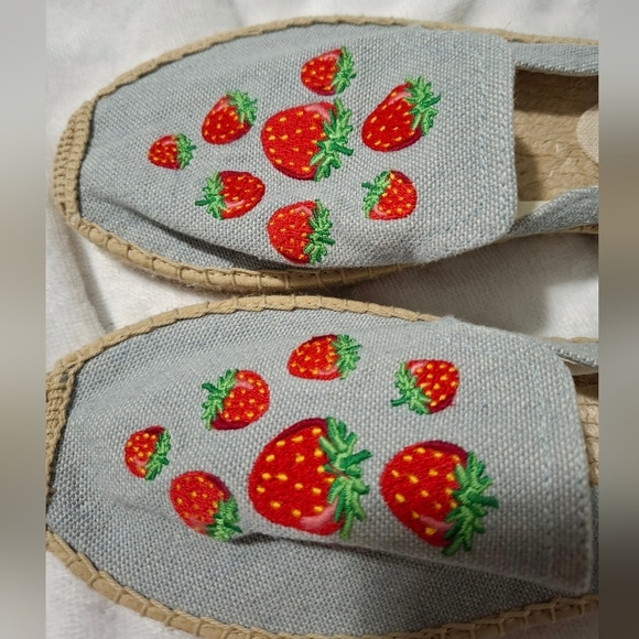 NEW Soludos Embroidered Strawberrie Espadrille Slides Flats Blue Womens Shoes 9 - Picture 8 of 11
